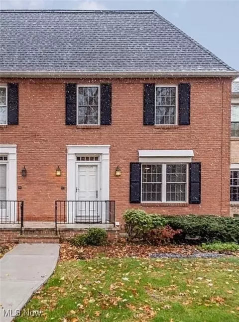 2000 King James Pkwy #110, Westlake, OH 44145