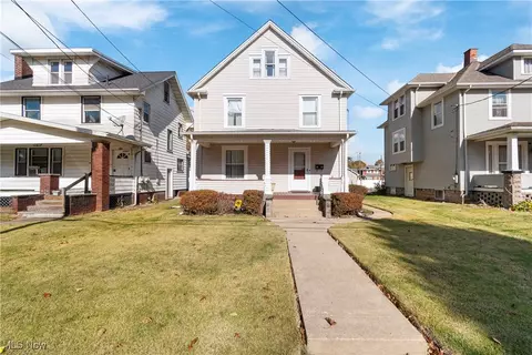 1209 18th St NW, Canton, OH 44703