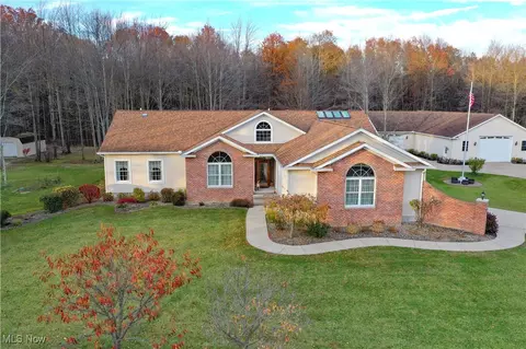 8555 Cable Line Rd, Ravenna, OH 44266