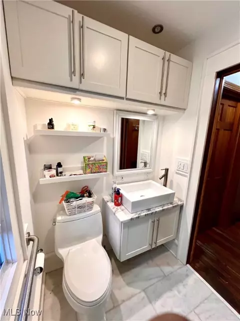 875 E 232 St, Euclid, OH 44123 photo 9