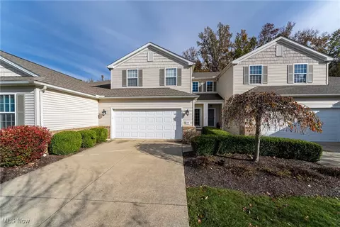 759 Lakeside Dr, Avon Lake, OH 44012