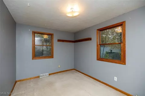 Bedroom - 612 Baldwin, Elyria, OH 44035 photo 3 of 6