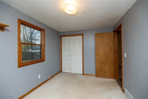 Bedroom - 612 Baldwin, Elyria, OH 44035 photo 4 of 6