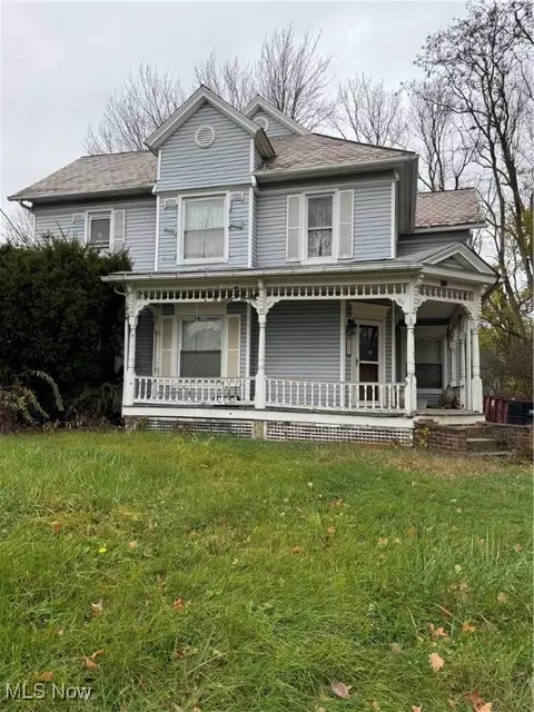 112 W Middle St, Burbank, OH 44214