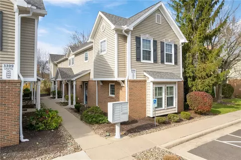 3395 Lenox Village Dr #148, Fairlawn, OH 44333