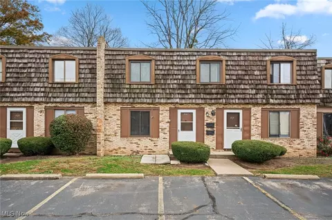 1651 Mentor Ave #807, Painesville, OH 44077