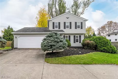 3498 Grafton Rd, Brunswick, OH 44212