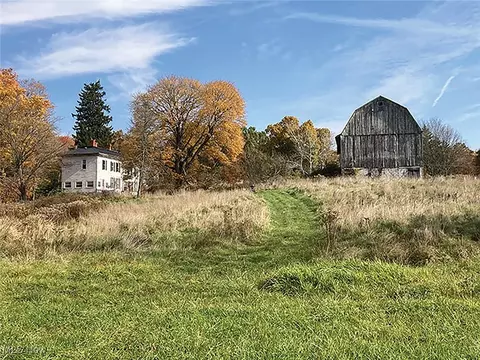7977 Orangeville Kinsman Rd, Kinsman, OH 44428
