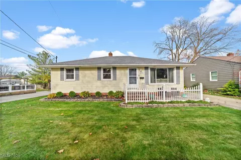 22310 Sandy Ln, Fairview Park, OH 44126
