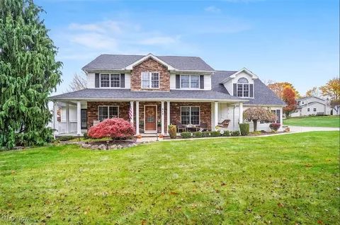 317 Deer Crk, Struthers, OH 44471