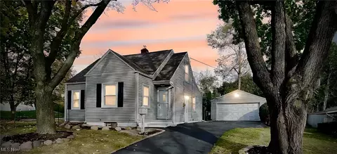 1673 Evergreen Ave, Akron, OH 44301
