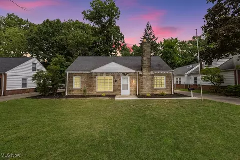 3987 Lancaster Dr, South Euclid, OH 44121
