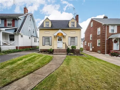 1148 Oxford Rd, Cleveland Heights, OH 44121