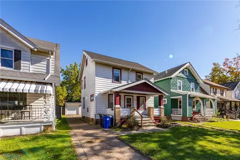 3521 W 127th St, Cleveland, OH 44111
