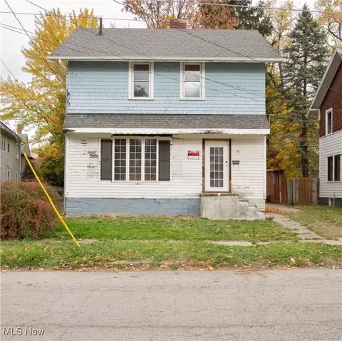 411 W 40th St, Ashtabula, OH 44004 photo 1