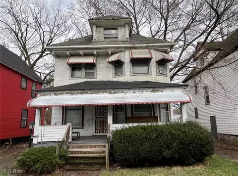 559 E 103rd St, Cleveland, OH 44108