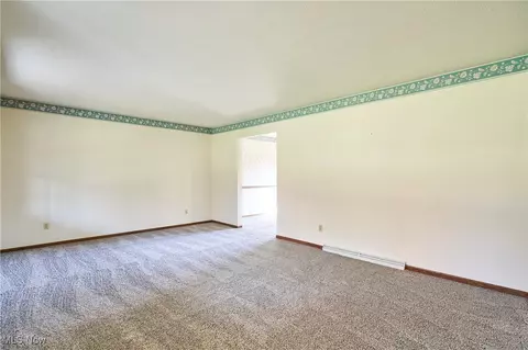 Living - 7775 Beach Rd, Wadsworth, OH 44281 photo 5 of 8