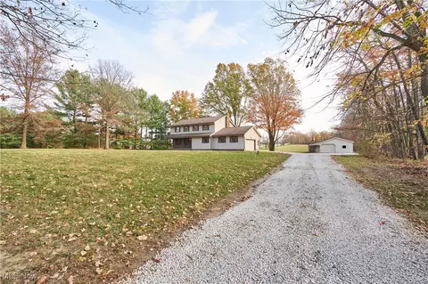 Exterior - 7775 Beach Rd, Wadsworth, OH 44281 photo 6 of 6