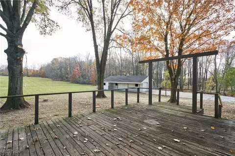 Exterior - 7775 Beach Rd, Wadsworth, OH 44281 photo 4 of 6
