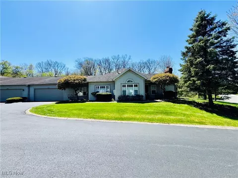 128 Wilcox Rd, Austintown, OH 44515