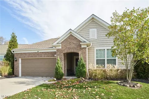 543 Heritage Woods Dr, Copley, OH 44321