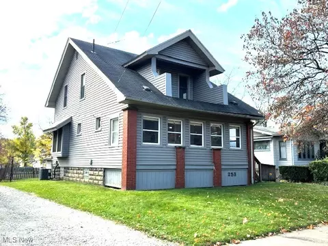 253 Grand Ave, Akron, OH 44302
