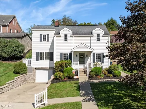 165 Sycamore St, Wellsburg, WV 26070