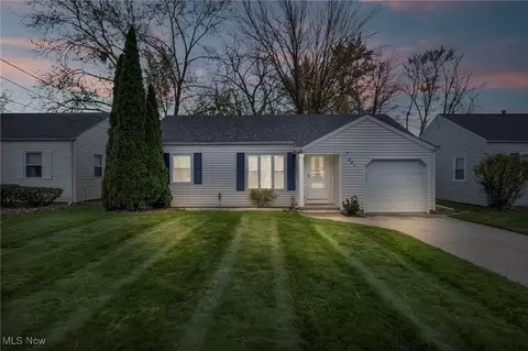 441 Berkshire Rd, Elyria, OH 44035