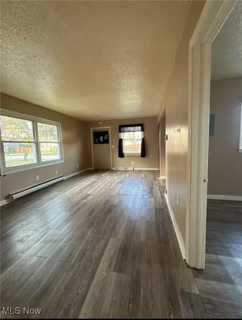 42195 Adelbert St, Elyria, OH 44035 photo 5