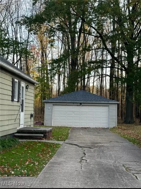 42195 Adelbert St, Elyria, OH 44035 photo 21