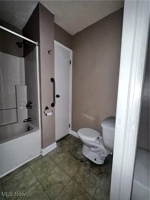 42195 Adelbert St, Elyria, OH 44035 photo 12
