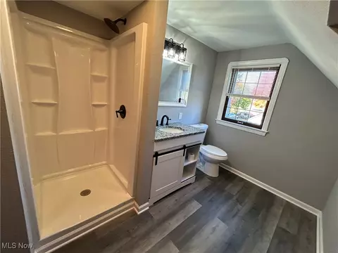 Bath - 81 Romaine Ave, Boardman, OH 44512 photo 2 of 2