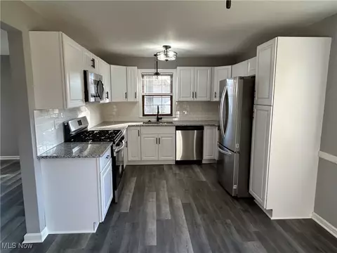 Kitchen - 81 Romaine Ave, Boardman, OH 44512 photo 1 of 2