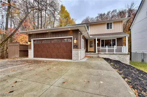 4871 Geraldine Rd, Richmond Heights, OH 44143