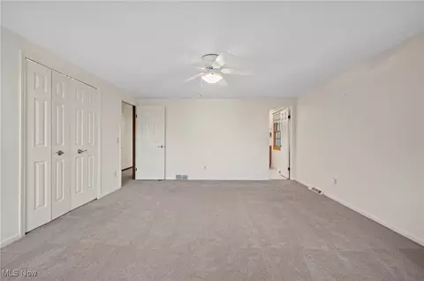 Bedroom - 37630 Bunker Hill Dr, Solon, OH 44139 photo 4 of 8