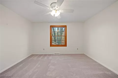 Bedroom - 37630 Bunker Hill Dr, Solon, OH 44139 photo 5 of 8