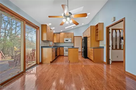 Kitchen - 37630 Bunker Hill Dr, Solon, OH 44139 photo 5 of 5