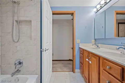 Bath - 37630 Bunker Hill Dr, Solon, OH 44139 photo 3 of 5