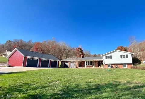 2239 Frys Valley Rd SW, Port Washington, OH 43837