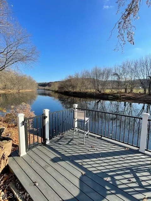608 Beech St, Newcomerstown, OH 43832