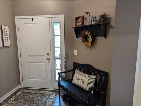 116 W Spring Dr, Elyria, OH 44035 photo 5