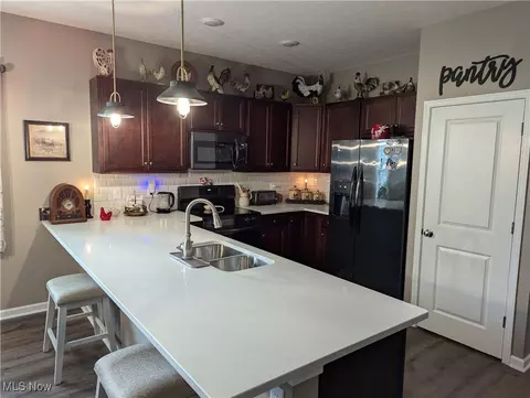 116 W Spring Dr, Elyria, OH 44035 photo 6