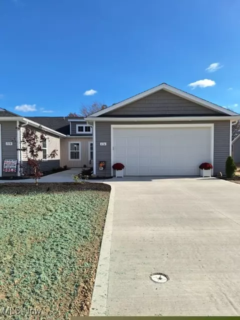 116 W Spring Dr, Elyria, OH 44035