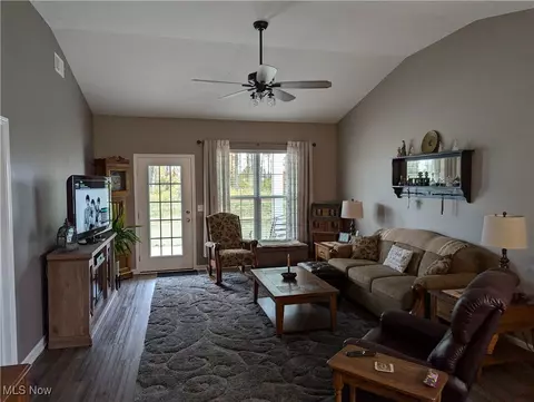 116 W Spring Dr, Elyria, OH 44035 photo 18