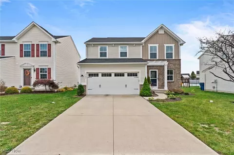6161 Goldenrod Ln, Lorain, OH 44053