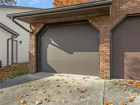 Exterior - 1818 Harbour Cir NW #12D, Canton, OH 44708 photo 6 of 6