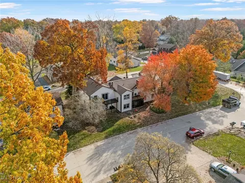 View/Area - 1818 Harbour Cir NW #12D, Canton, OH 44708 photo 3 of 10