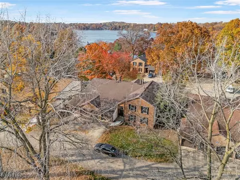 View/Area - 1818 Harbour Cir NW #12D, Canton, OH 44708 photo 1 of 10