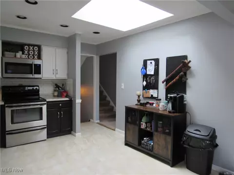 Kitchen - 6875 Colleen Dr, Boardman, OH 44512 photo 2 of 2