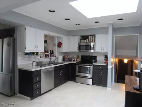 Kitchen - 6875 Colleen Dr, Boardman, OH 44512 photo 1 of 2